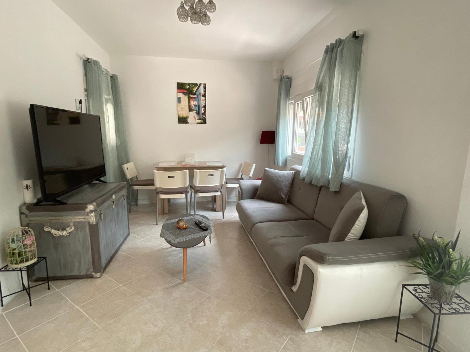 Comfy Myrvalis Apartment Айя-Триас Экстерьер фото